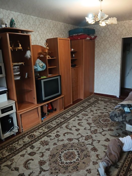 Продам 2 х комнатную