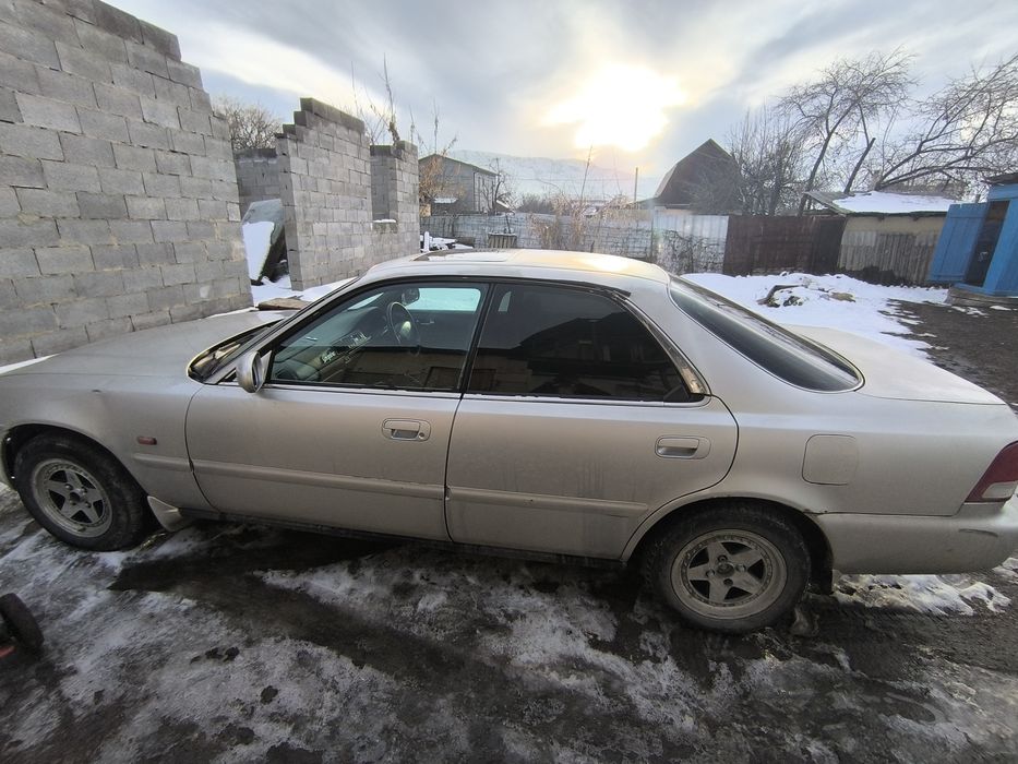 Дачный дом и машина вмести