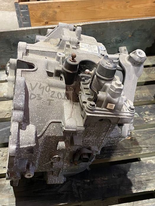 Cutie manuala 2x4  2.0  VOLVO V40  31280650 D66R-7002 AA