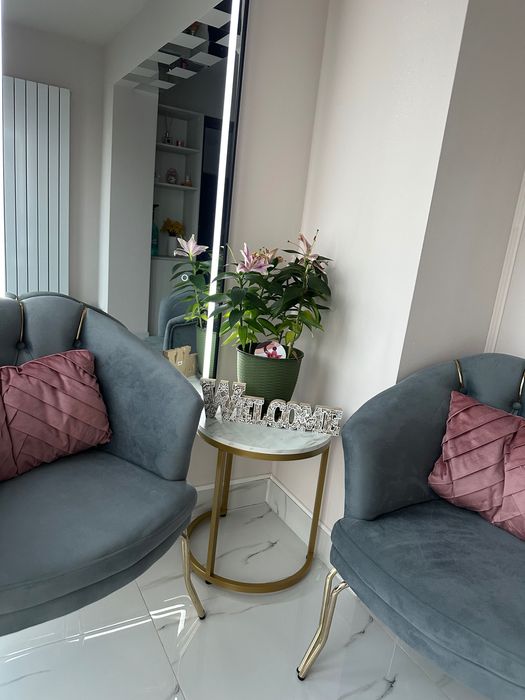 Închiriez cameră în salon de înfrumusețare- iasi