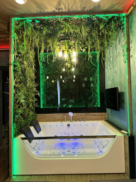 Regim Hotelier 5* cu JACUZZI in camera 48 Jeturi ULTRA LUX