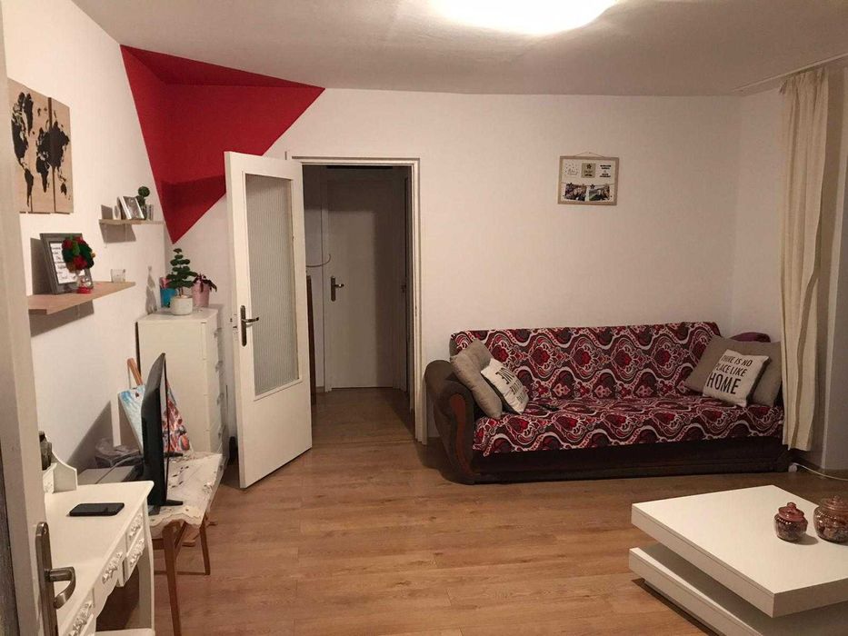 apartament 2 camere, et.1, centrala — fotografia 1
