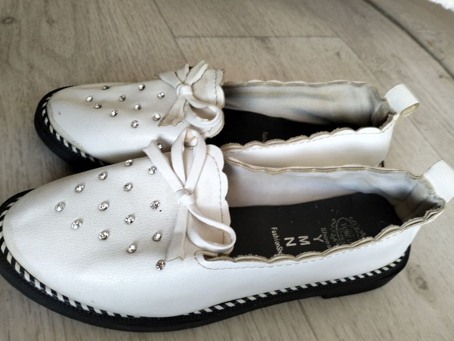 Продам балетки девочковые36