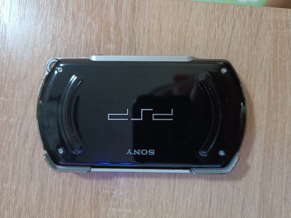 Sony Psp go + 47 игр