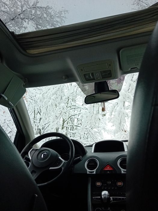 Vand Renault koleoes 4×4 2009 negru 4×4