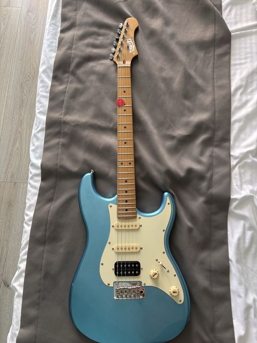 Chitara JET GUITARS JS-400