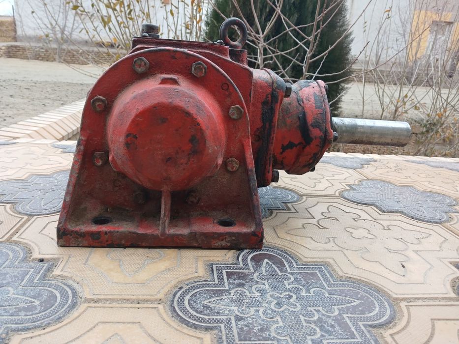 Редуктор сотилади!!!