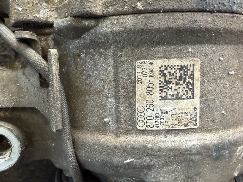 Компресор климатик Audi A4 Facelift A6 A5 след 2012год  8T0260805