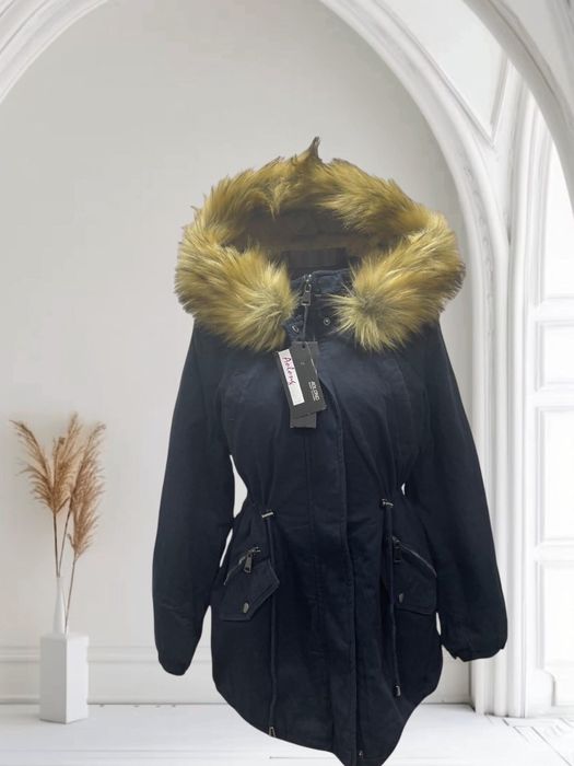 Дамска парка в тъмно синьо