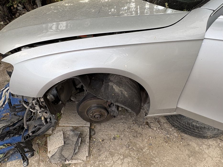 Части за ауди а4 б8