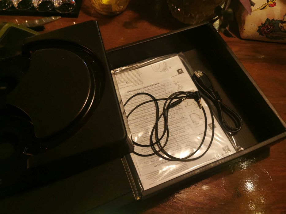 Слушалки Sony WH-CH700N