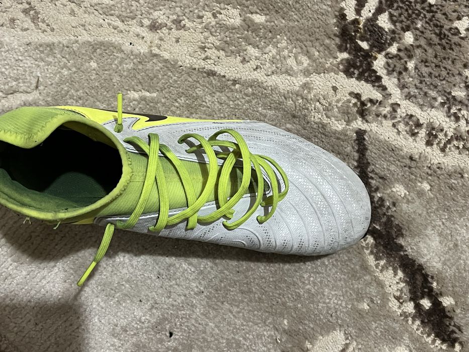 Ghete fotbal Nike phantom 2 pro