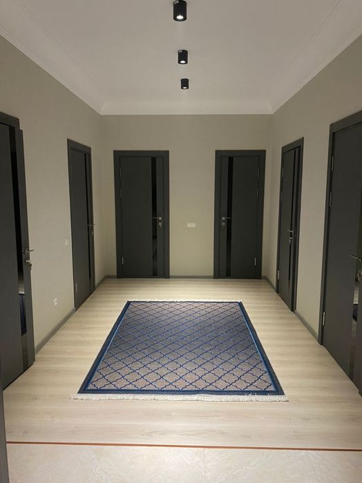 Срочно сдаётся 3 х комнатная люкс квартира