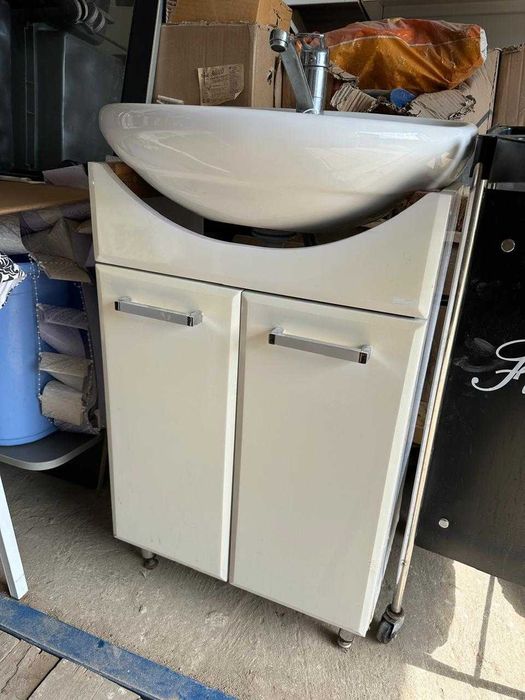 Продается оборудования для парикмахерской