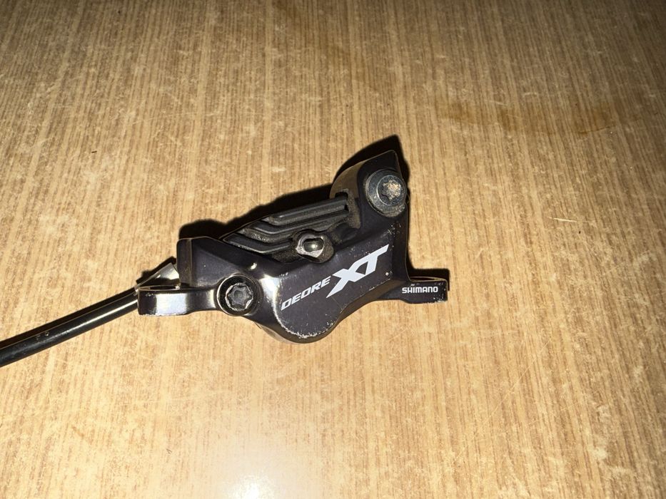 Лапа Burgtec Enduro, Спирачка Shimano Deore XT