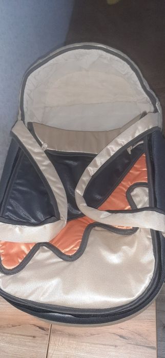 Продам детскую переноску
