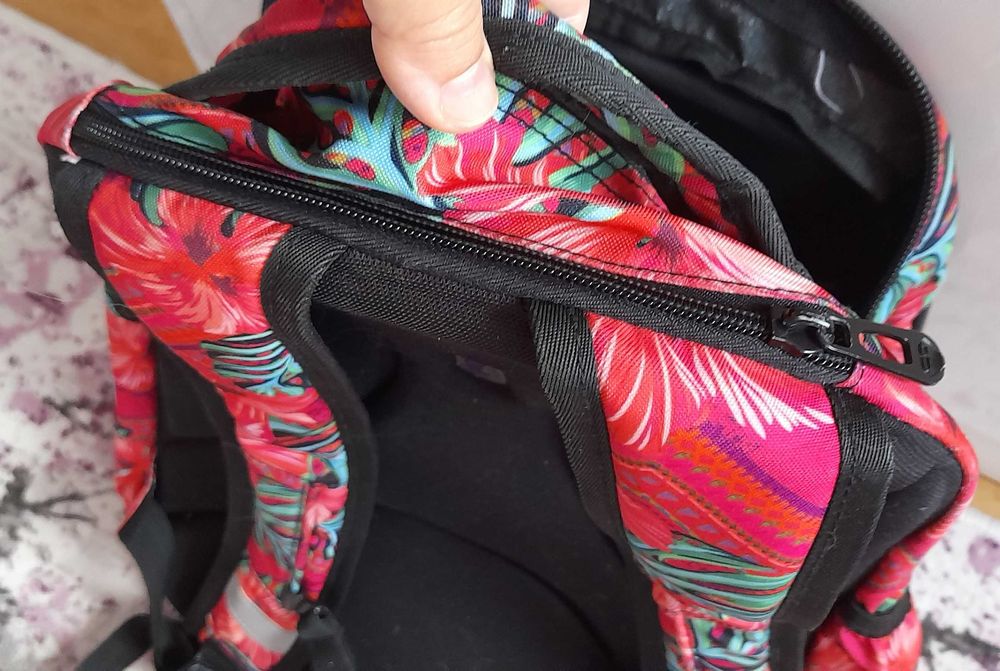 Страхотна ученическа раница