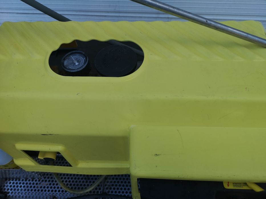 Водоструйка Karcher HD880 380v 180bar Супер Силна Керамика