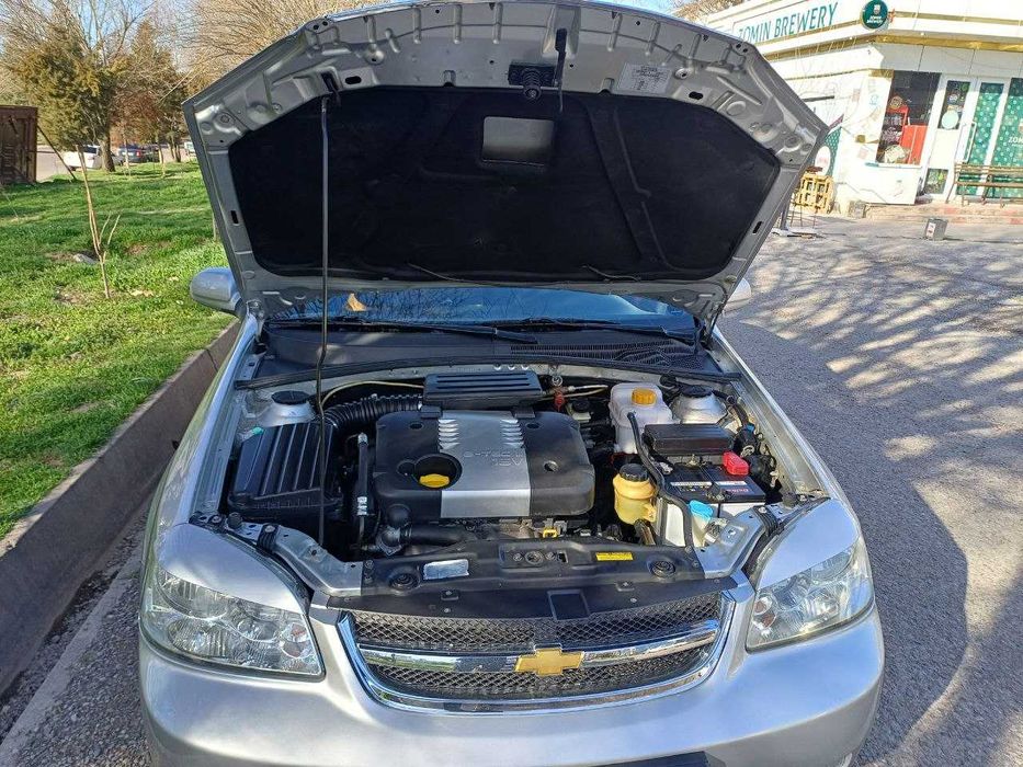 Продаётся ласетти 1.8 мотор