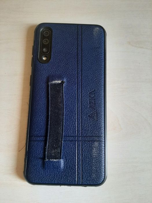 Самсунг а 50 сотилади