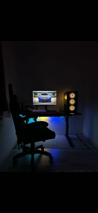 Продавам цялостен High-End 4K Setup (Ryzen 7 9800X3D / RTX 5070 Ti) + 4K Монитор, Logitech слушалки и Razer периферия – Като нови!