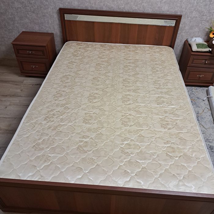Спальный гарнитур 160 х 200см