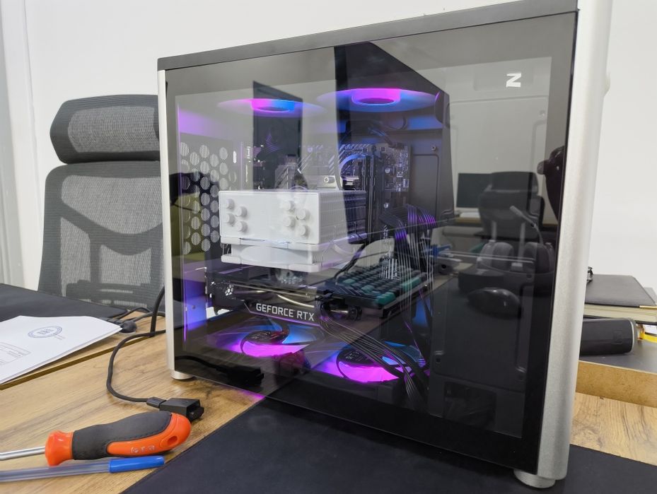 Кейс для работы и игр