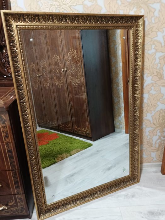 Продам настенное Зеркало 90 * 135