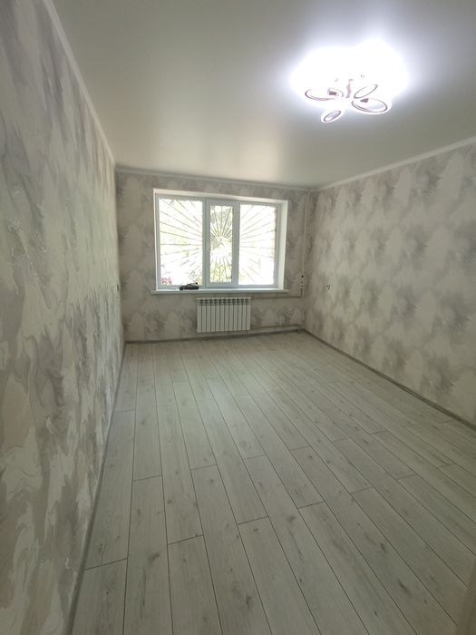 Продам 1 ком кв  9 мкр