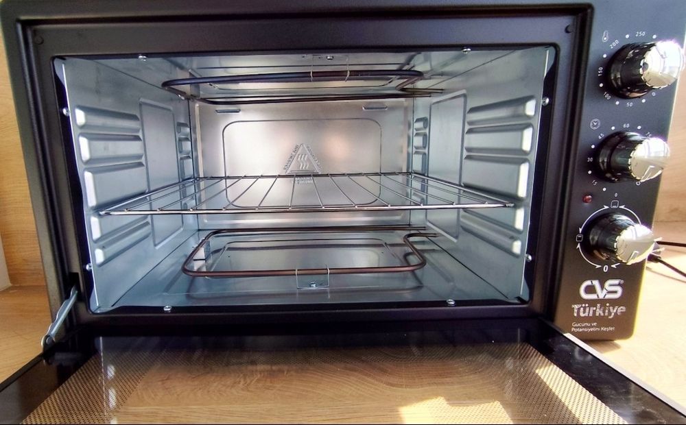 Нова електрическа фурна 45L + Подарък 2 тави