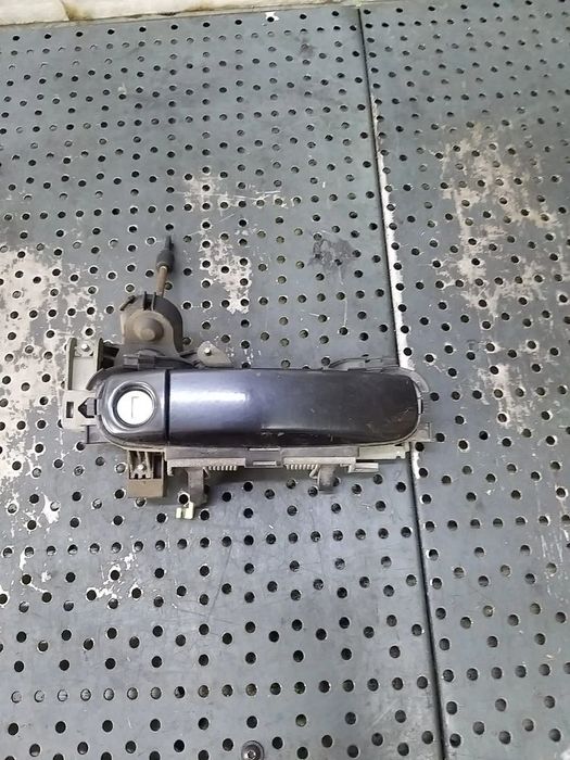 Maner usa stanga fata audi a4 b7 8e