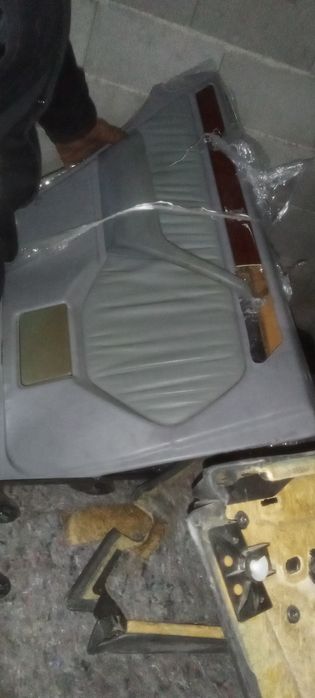 Мерседес 124 обшивки кожа