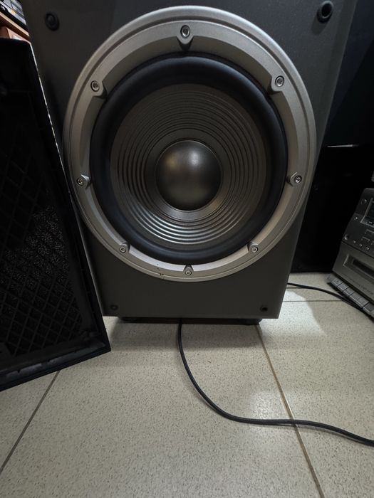 Субуфер JBL E150P/230