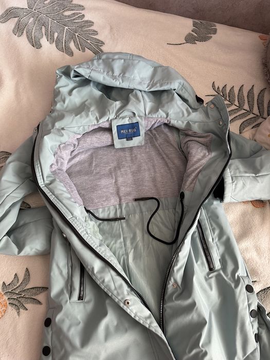 Куртка рост 146 на девочку демисезонная