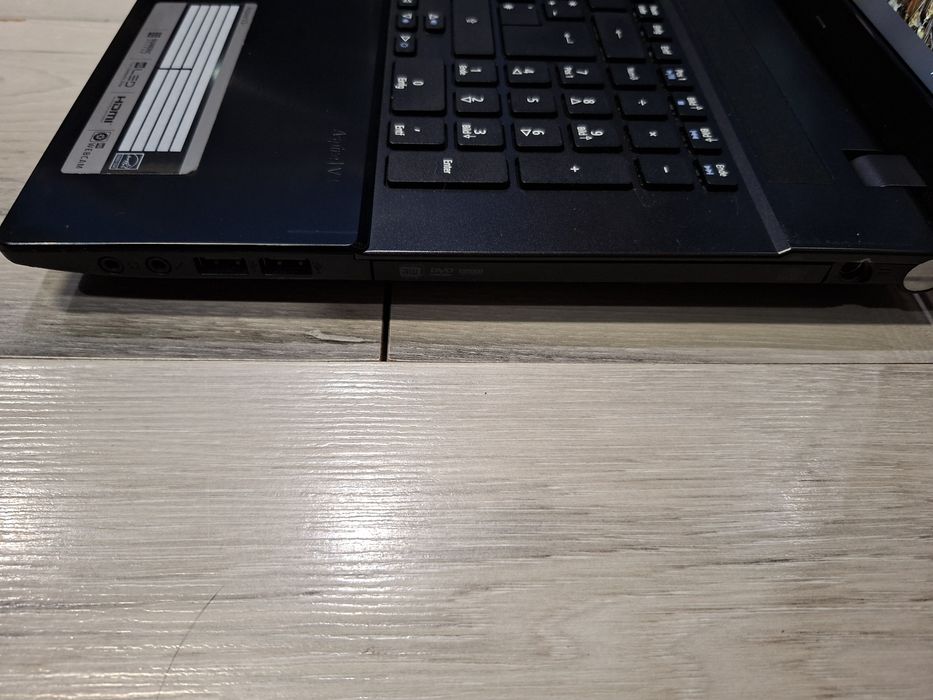 Acer Aspire V3-772G-i7-4702MQ/16гб/256гб  msata+1TB/GTX 760M-2гб