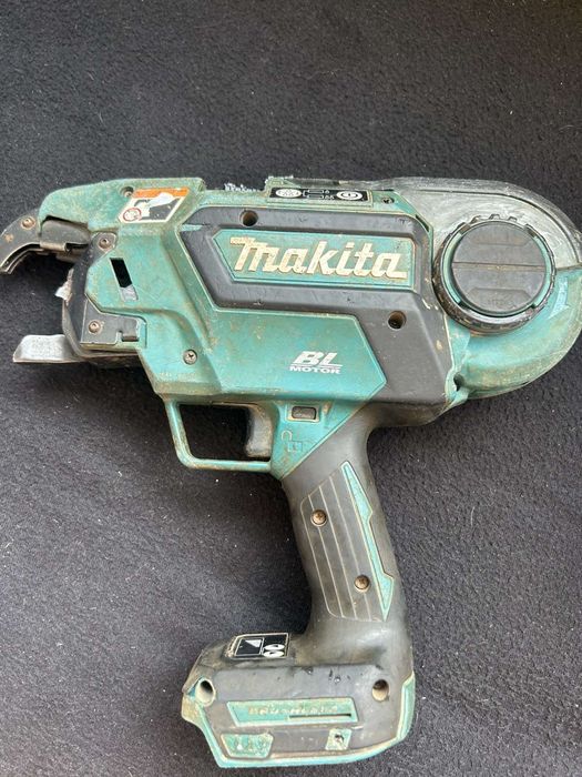 MAKITA машина за връзване на арматура
