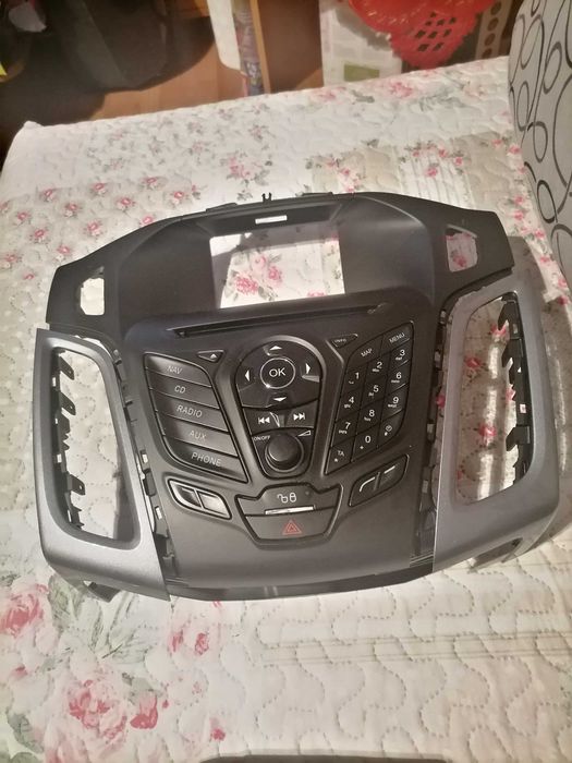 Sistem de navigație pentru Ford Focus 2012