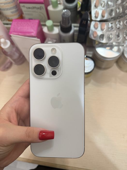 Iphone 15 pro 128 белый