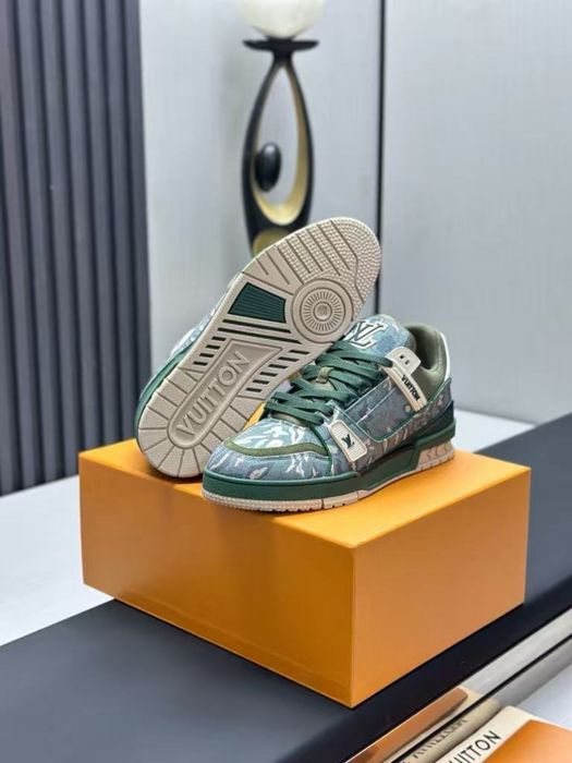 Addiasi louis vuitton calitate luxury