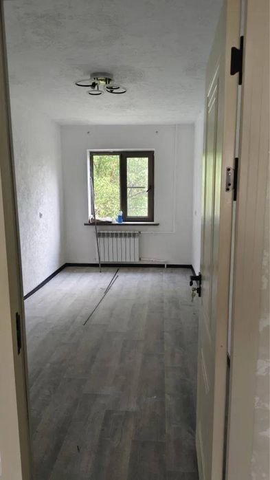 Квартира Чиланзар 6.  2в3/4/4 кирпич балкон 2х6