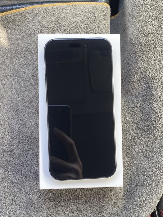 Продам iPhone 15 Pro, black titanium