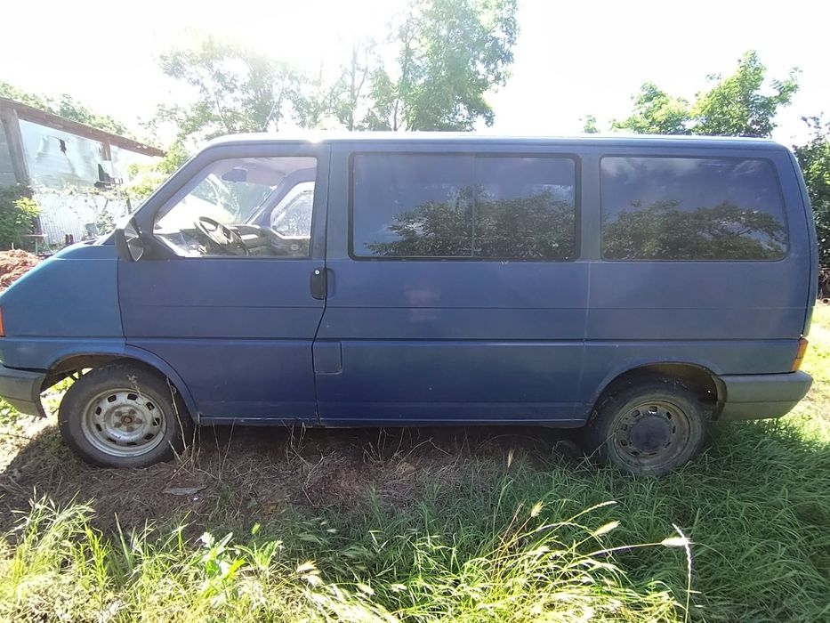Dezmembrez  Volkswagen T4 Motor 1.9ABL.