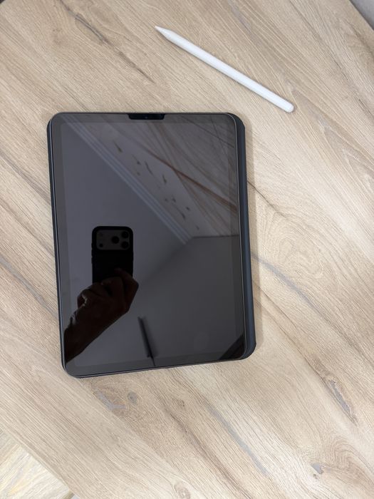 Продам ipad Air 6