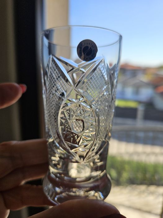 Кристален сервиз за ракия.