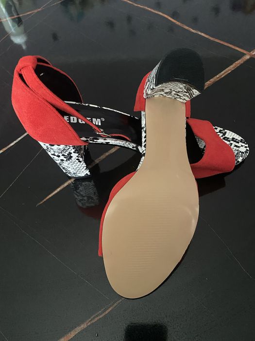 Женские новые басаножки