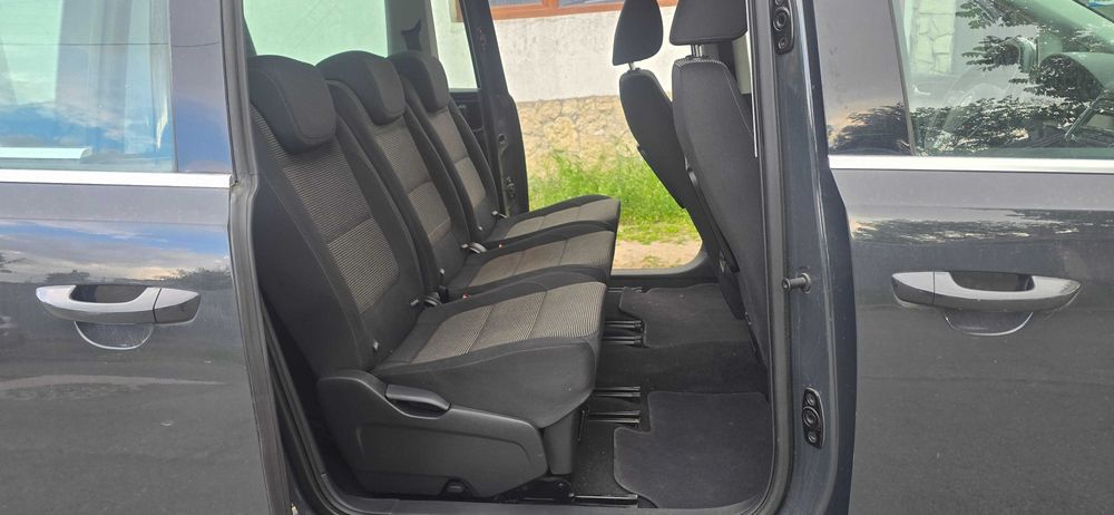 VOLKSWAGEN Sharan 2011 — imagine 4