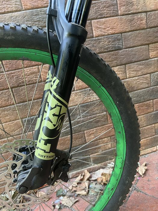 Vând fox 34 rhytim servisată