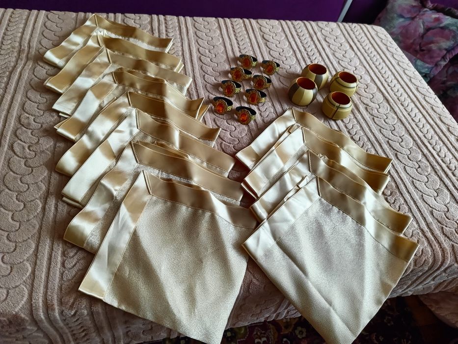 Сервировочные салфетки тканевые.