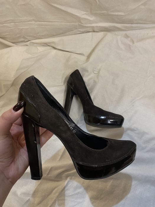 Туфли на каблуках