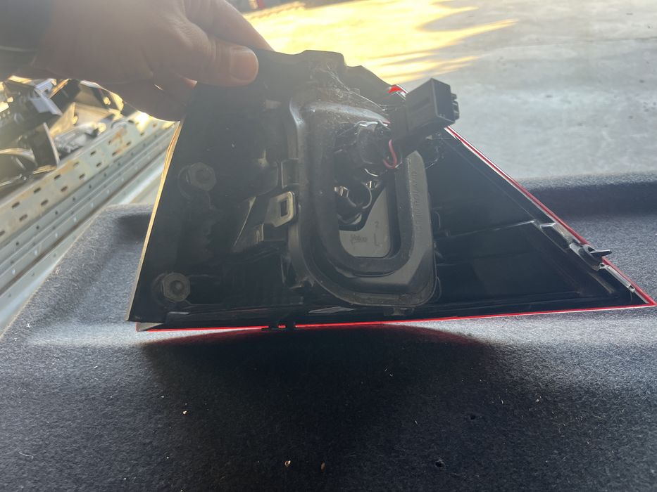 5 броя ляв и 1 брой десен стоп VW Golf 7 (2012-2020)